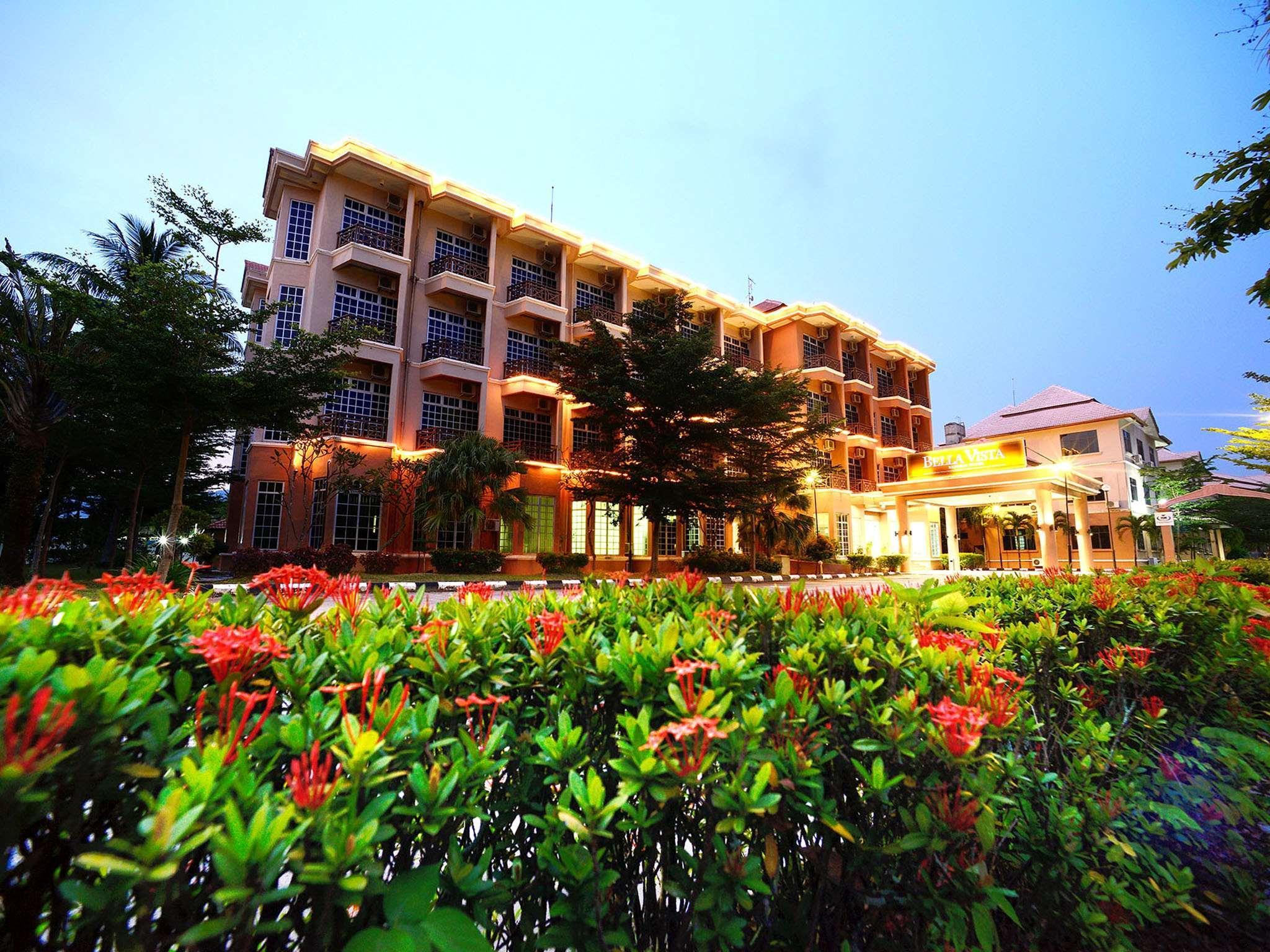 Bella Vista Express Hotel Pantai Cenang  Ngoại thất bức ảnh