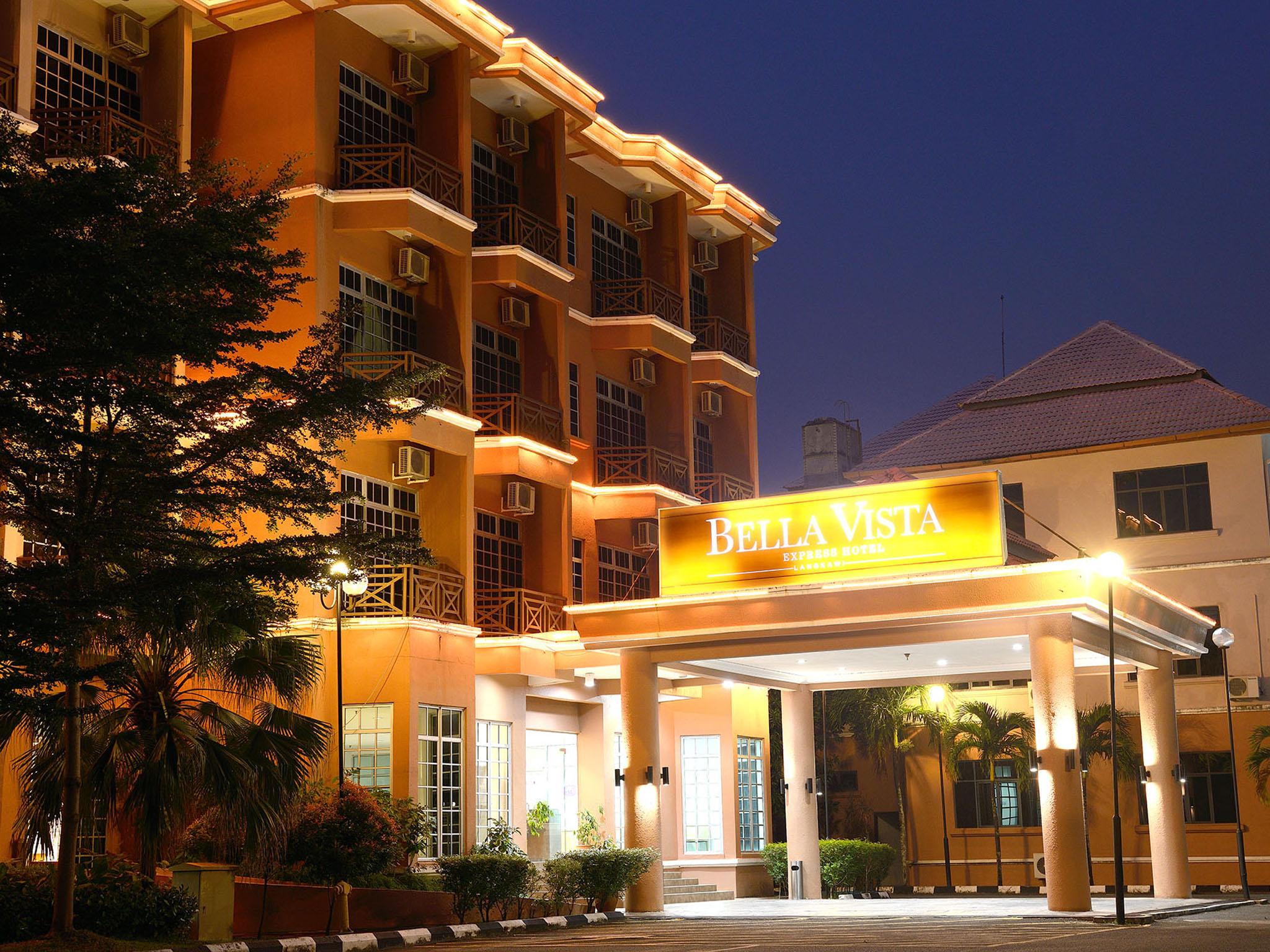 Bella Vista Express Hotel Pantai Cenang  Ngoại thất bức ảnh