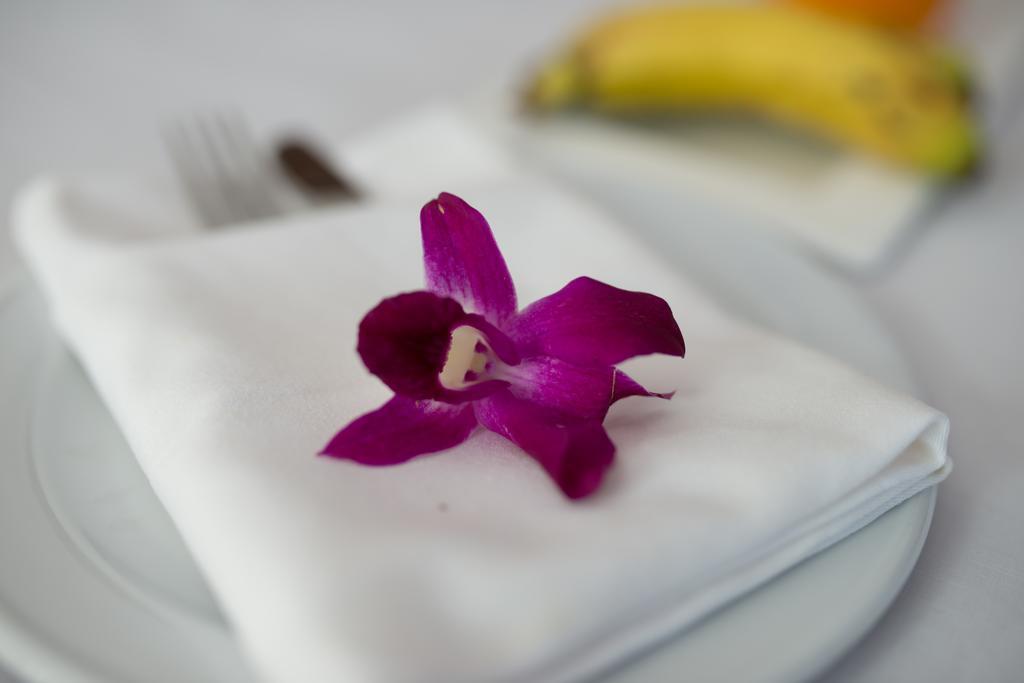 Bella Vista Express Hotel Pantai Cenang  Ngoại thất bức ảnh