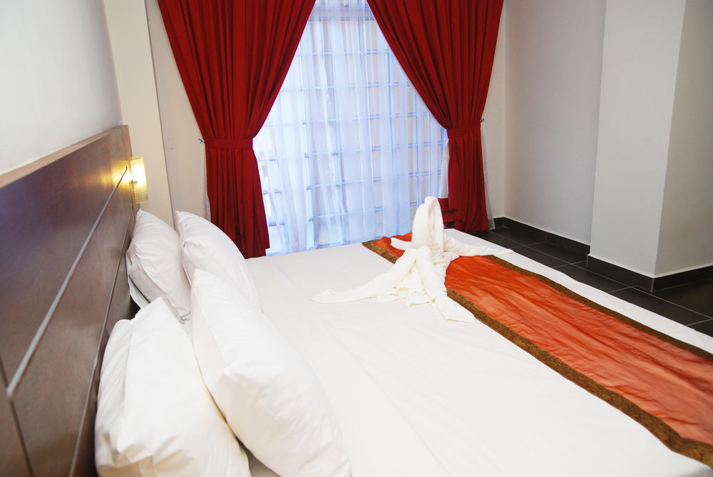 Bella Vista Express Hotel Pantai Cenang  Ngoại thất bức ảnh